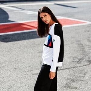 NWT Unisex (Men/Women) BMW Motor Sport Pullover Size: Medium